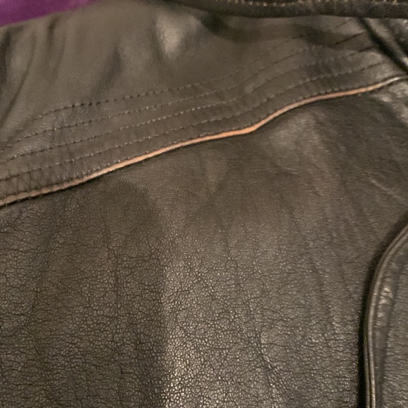 Men’s Danier, black leather jacket with detachable hood, labeled XL - Picture 8 of 16